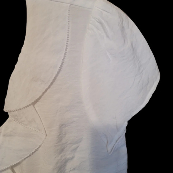 Van Heusen Studio White blouse. NWT - Picture 4 of 8
